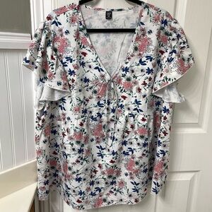 SHEIN Curve Multicolor Floral Blouse with Ruffle Sleeves 4XL
